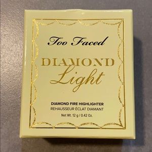 NEW Too Faced Diamond Light Highlighter